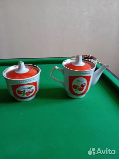 Чайник и сахарница юфз