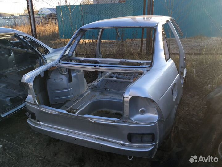 Приора седан заднее крыло четверть Крыша