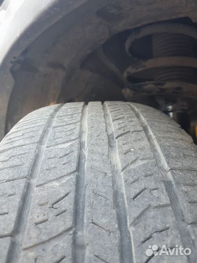 Kumho Road Venture APT KL51 225/65 R17