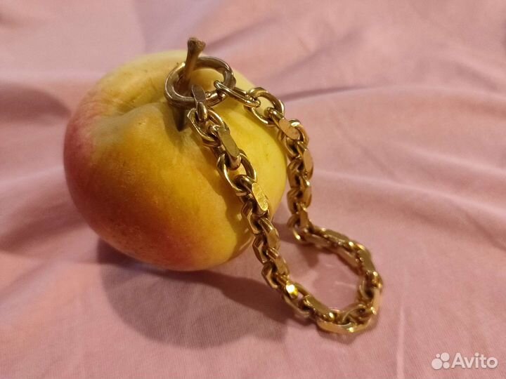 Браслеты, подвески