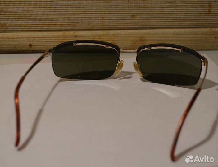 Солнцезащитные очки