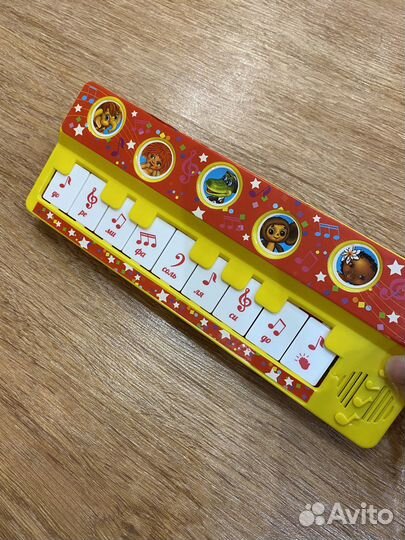 Музыкальные развивающие игрушки для детей