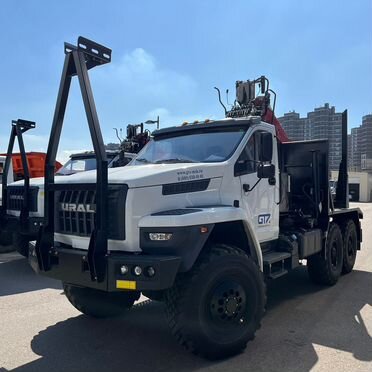 Лесовоз (сортиментовоз) ТФК Феникс на Урал 5557 с КМУ Велмаш-С, 2026