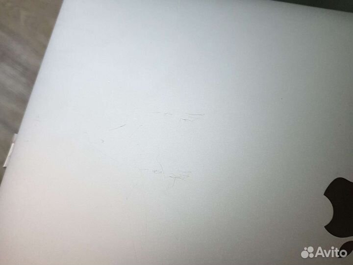 Apple MacBook Pro A1990 2.6Ghz i7 16gb SSD 512gb