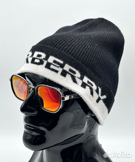 Шапка Burberry