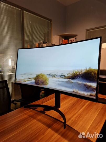LG монитор 21:9