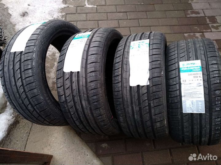 Jinyu YU63 245/40 R17 95W