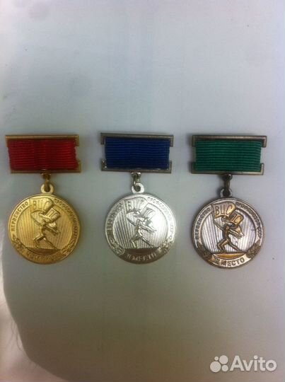 Значки и медали СССР