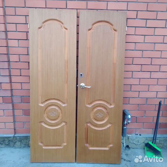 Двери деревянные межкомнатные