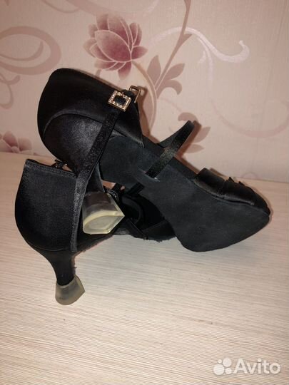 Бальные туфли латина