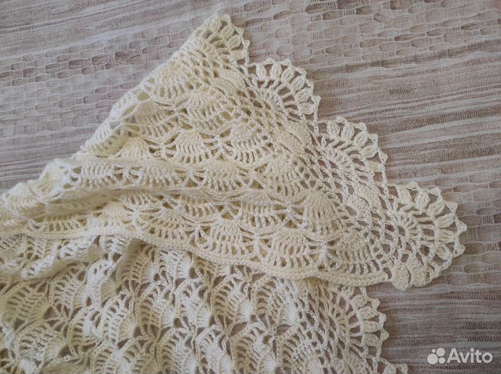 Шаль ручной работы 180*110 см