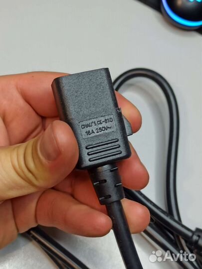 Кабель для компьютера