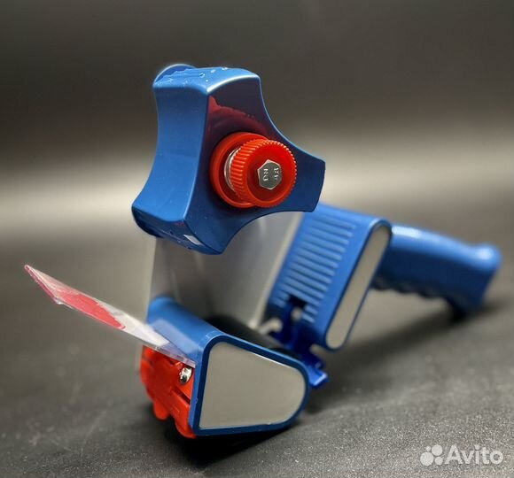 Диспенсер для скотча