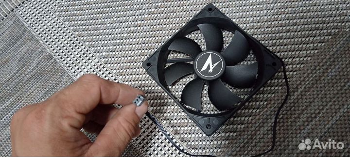 Компьютерный вентилятор