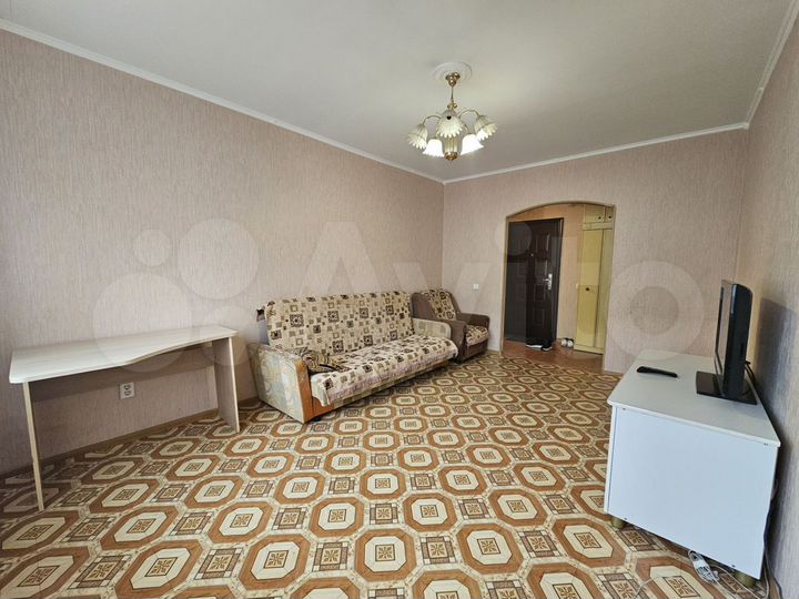 2-к. квартира, 50 м², 5/9 эт.