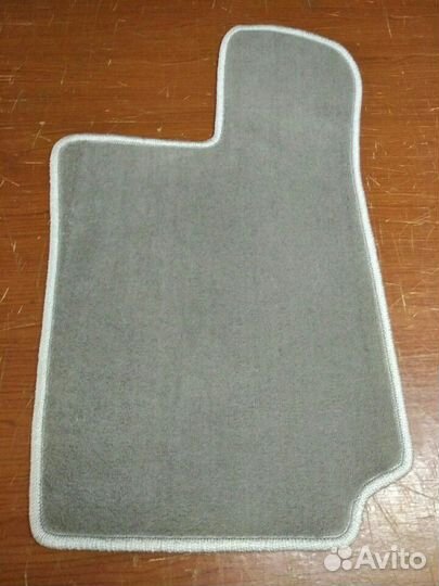 Коврик в салон учебного VW Polo