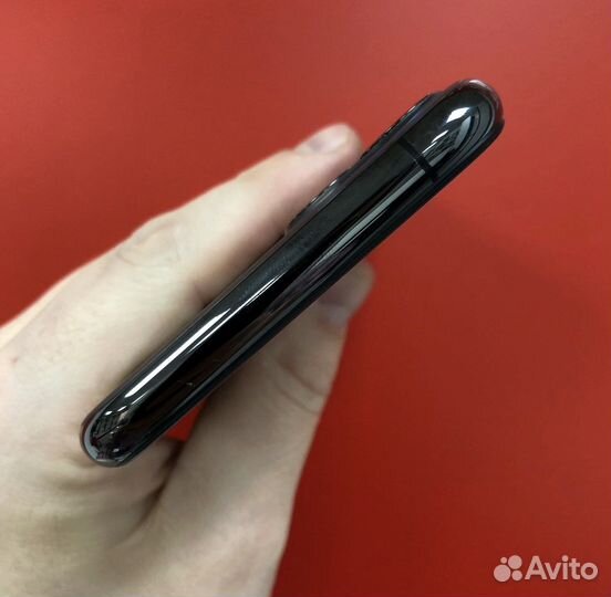 iPhone 11 Pro на 256 гигабайт