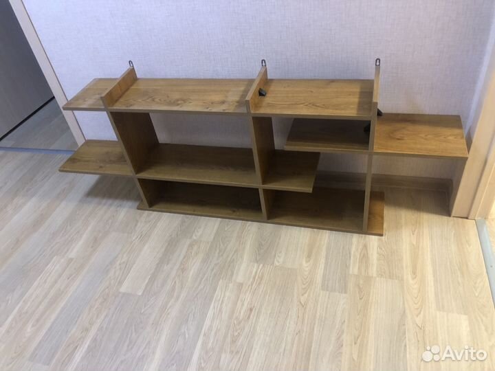 Полка настенная навесная