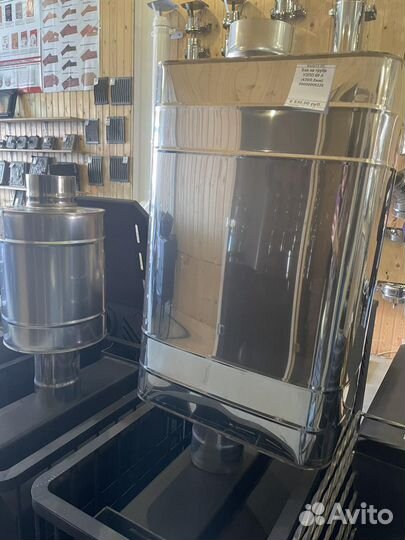 Бак из нержавейки на трубе