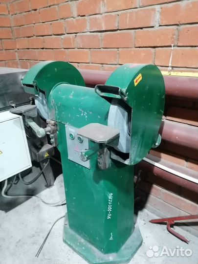 Станок наждачный