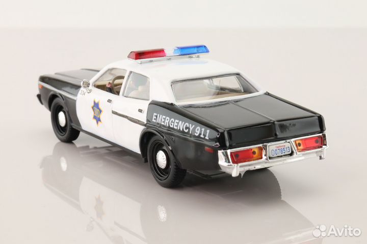 James Bond, Dodge Monaco Police Car