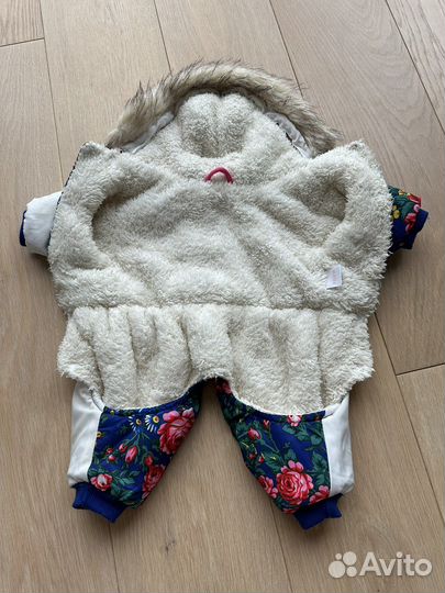 Зимний комбинезон для маленькой собаки