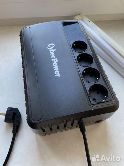 Бесперебойник (ибп) CyberPower BU850E