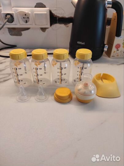 Бутылочки и аксессуары Medela