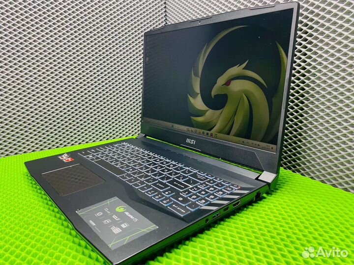 Ноутбук MSI Ryzen 5 5600/RX 6600M 8 гб