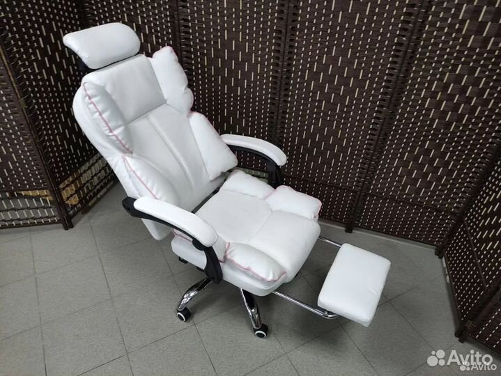 Компьютерное офисное кресло с массажем (новые)