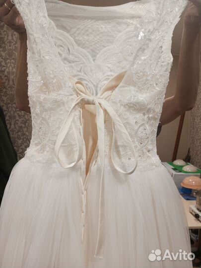 Свадебное платье