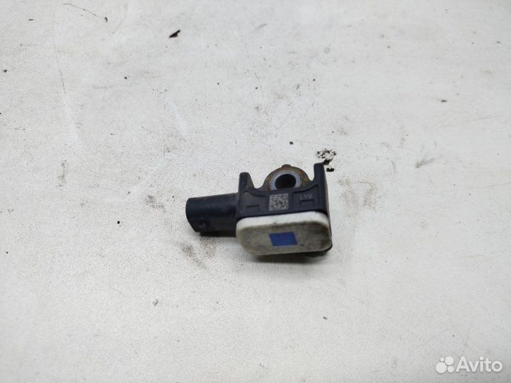 Датчик удара Volkswagen Amarok