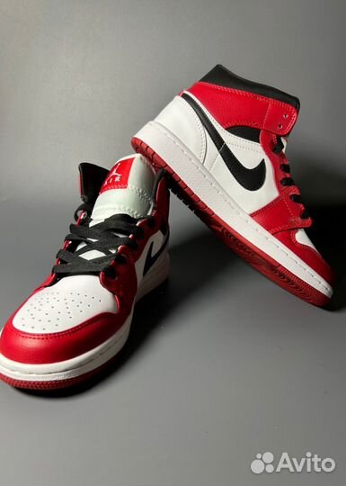 Кроссовки Air Jordan 1 Retro High OG Chicago Люкс