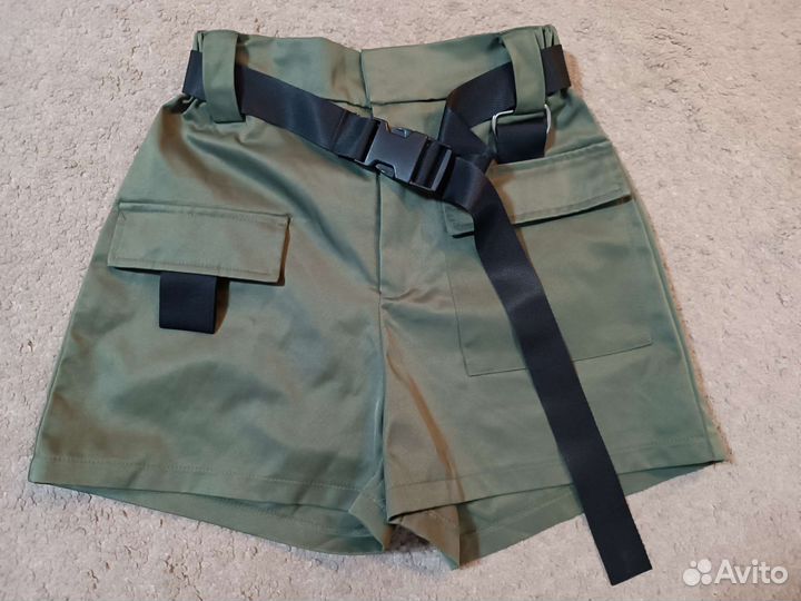 Шорты женские cropp 32р