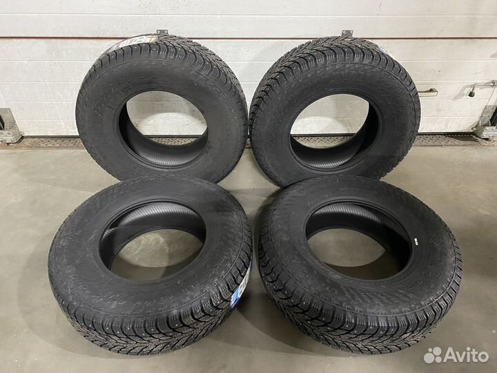 Nokian Tyres Hakkapeliitta LT3 285/70 R17 121Q