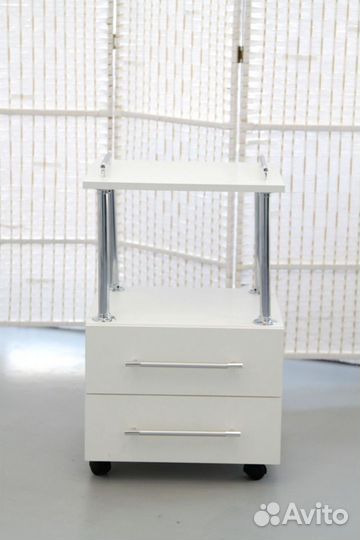 Тележка косметолога