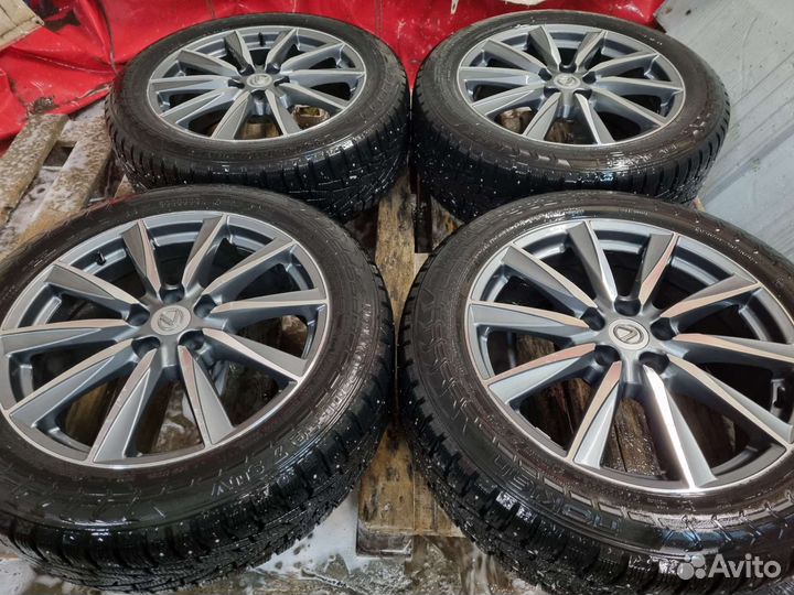 Комплект литых дисков на Lexus Toyota