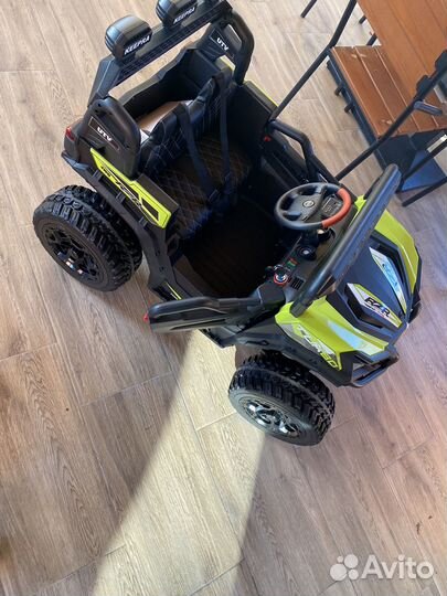 Детский электромобиль джип новый