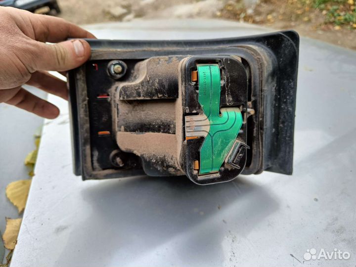 Фонарь задний левый ваз 2111