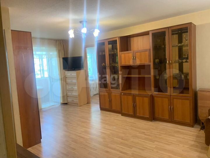 2-к. квартира, 46 м², 3/5 эт.