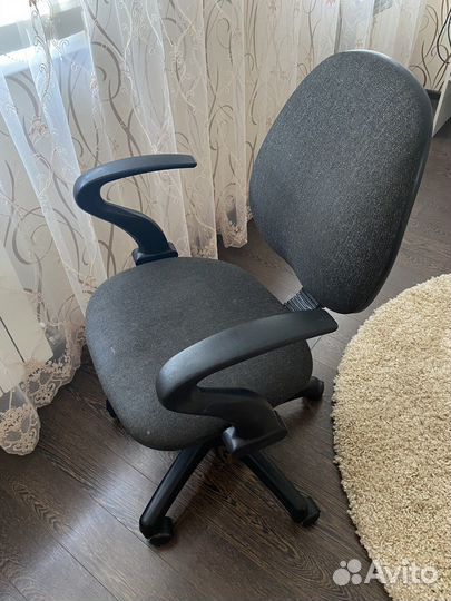 Компьютерное кресло б/у