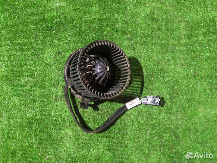 Моторчик отопителя Renault Logan седан 1.4 2007