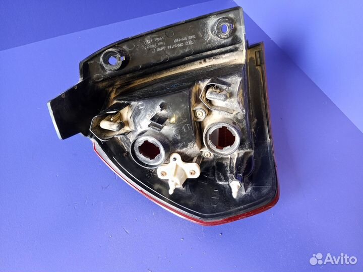 Стоп-сигнал задний правый Nissan AD y11