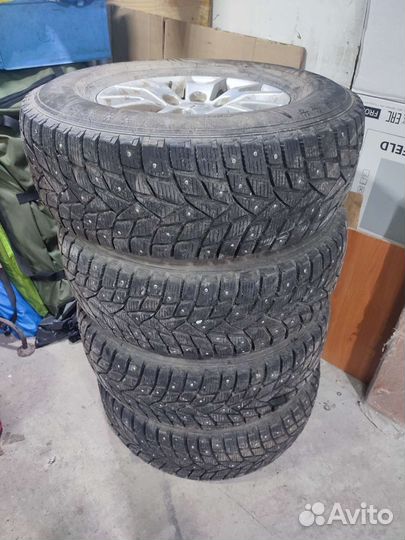 Dunlop Grandtrek Ice 02 265/70 R16