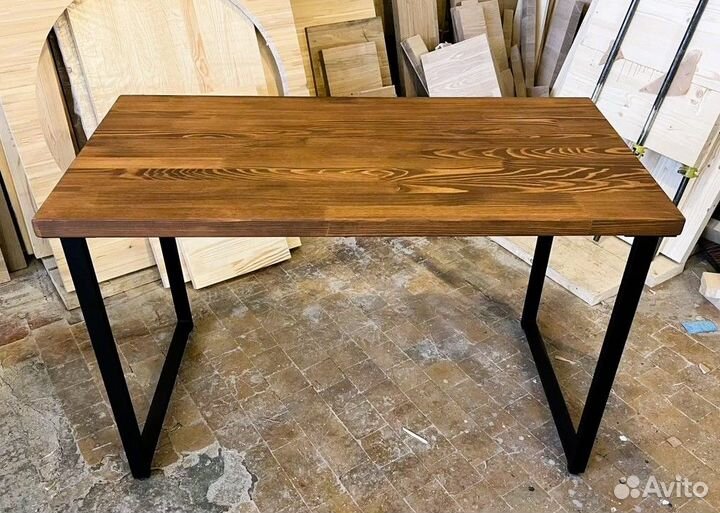 Письменный компьютерный стол в стиле лофт