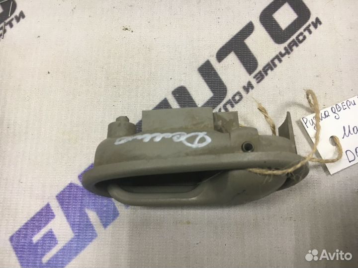 Ручка двери внутренняя правая Мазда Демио