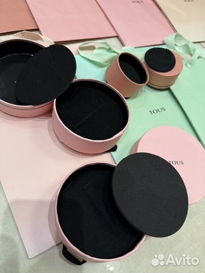 Пакет, коробка Tous