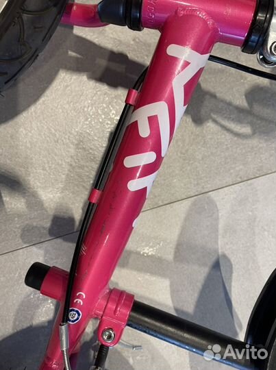 Беговел yedoo с ручным тормазом