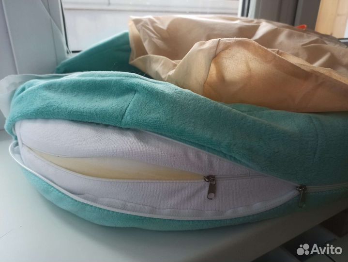 Подушка для кормления loombee