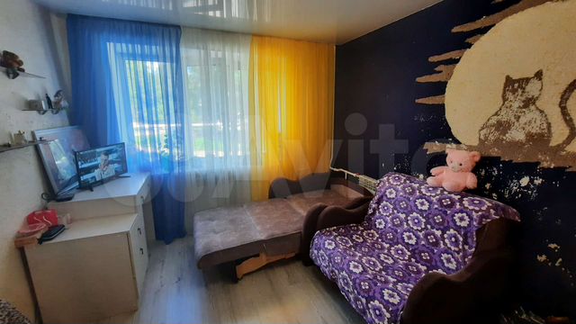 Комната 17 м² в 4-к., 1/5 эт.